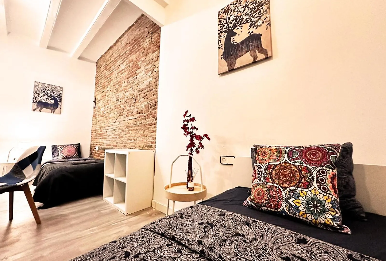 Bcn Private Rooms - City Center Jc Barcelona 0*,  Spain